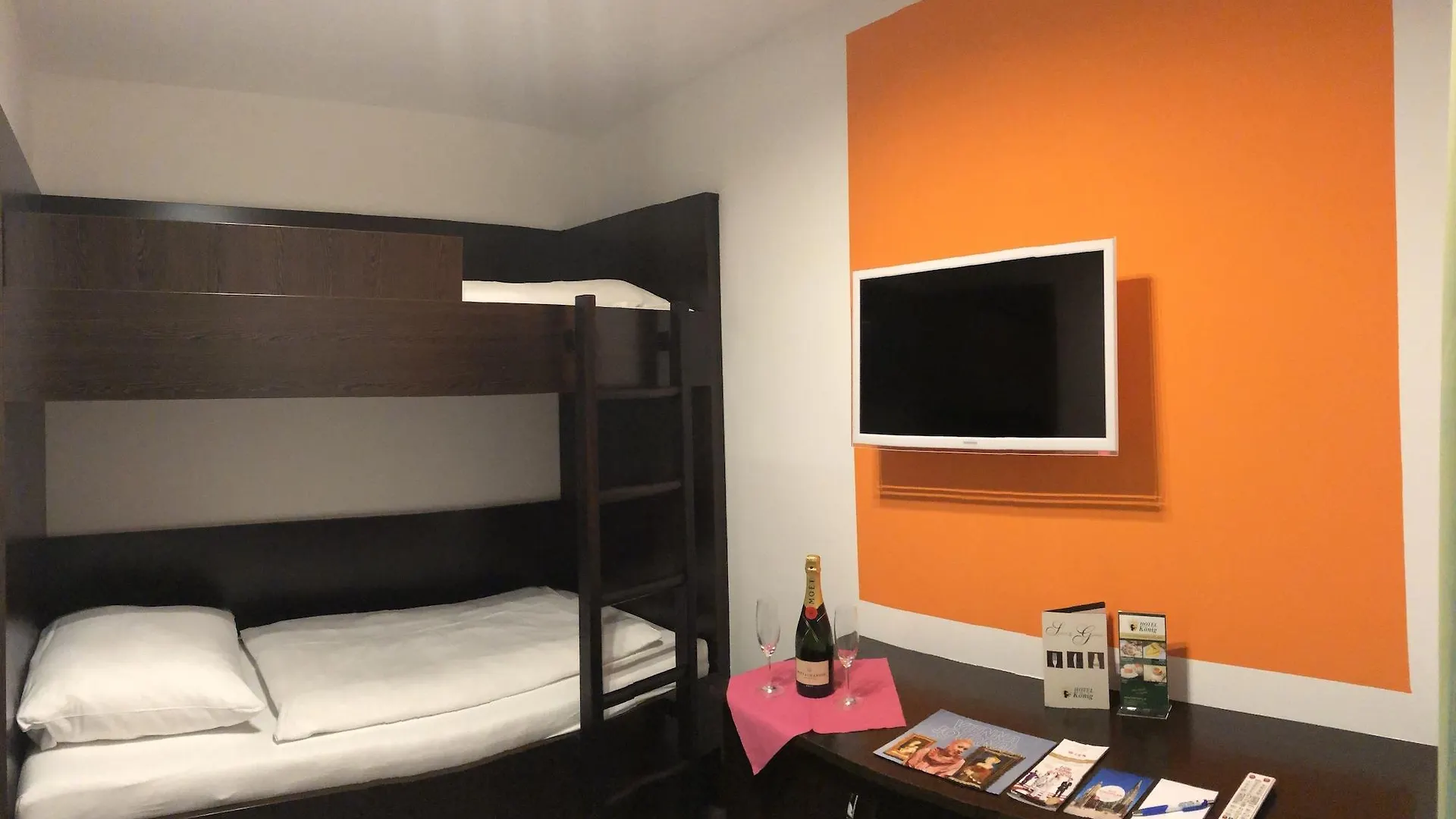 ***  Hotel Koenig Vienna Austria