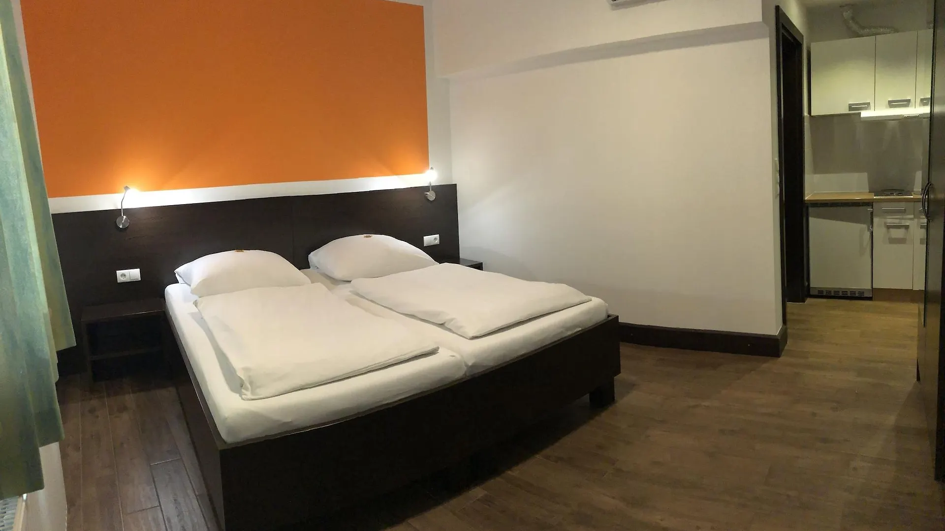 Hotel Koenig Vienna 3*,  Austria