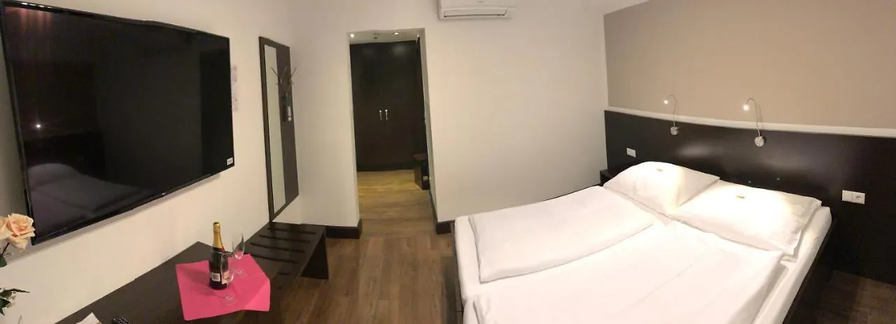 Hotel Koenig Vienna 3*,  Austria