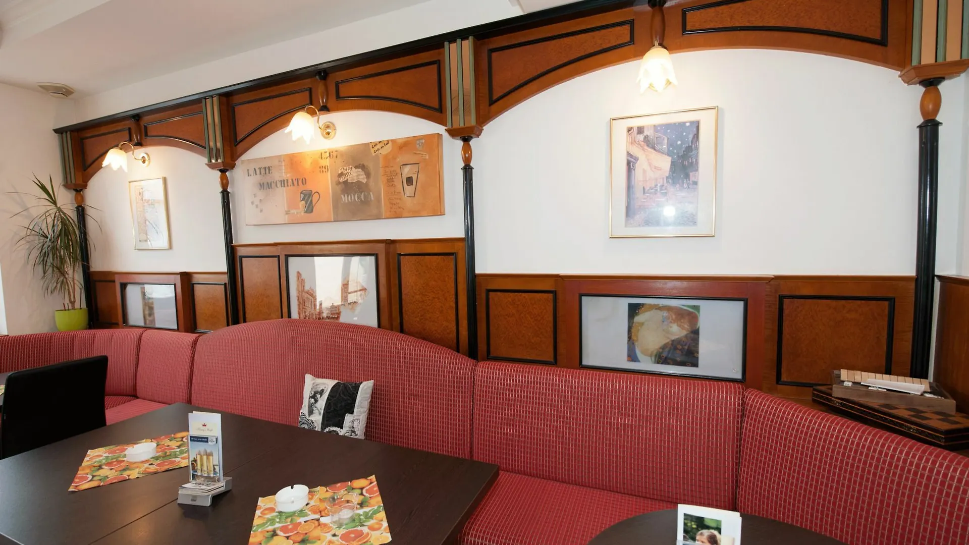 Hotel Koenig Vienna 3*,  Austria
