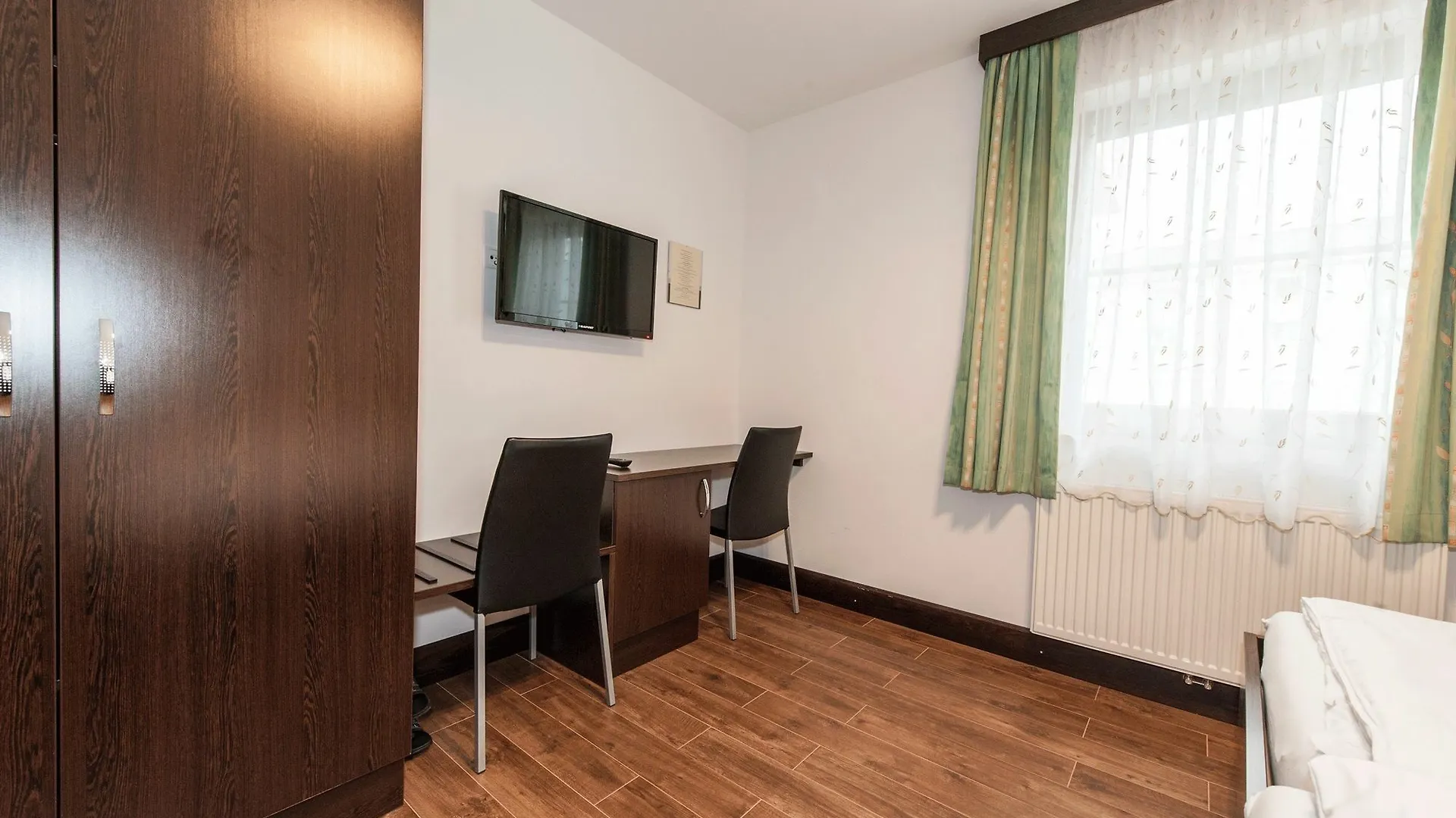 Hotel Koenig Vienna 3*,